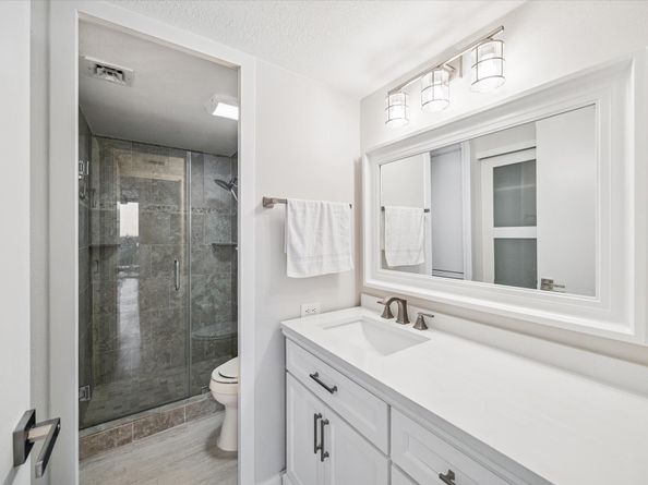 2016 Main Street 622, Houston TX 77002