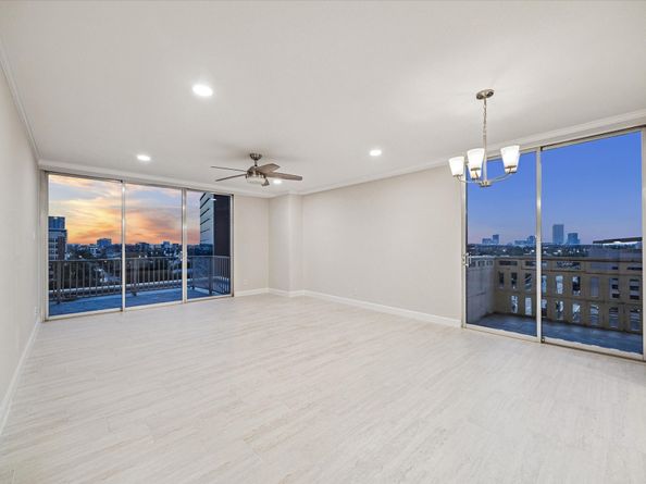 2016 Main Street 622, Houston TX 77002