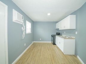1426 Telephone Road, Houston TX 77023
