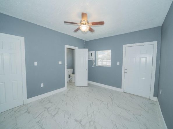 1426 Telephone Road, Houston TX 77023