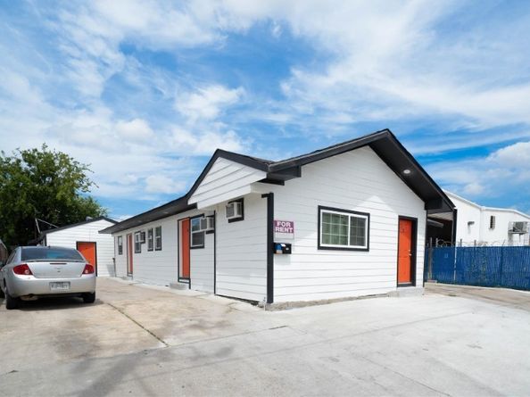 1426 Telephone Road, Houston TX 77023