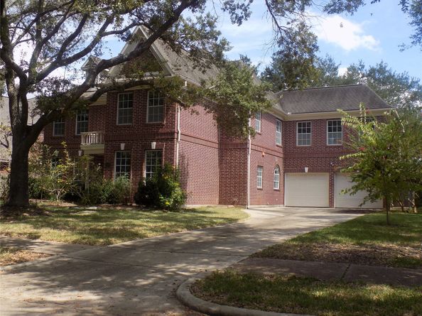 3303 Williams Glen Drive, Sugar Land TX 77479