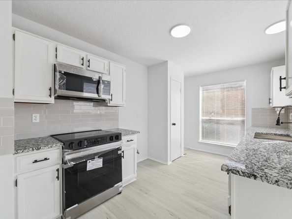 9330 Danforth Way, Houston TX 77083