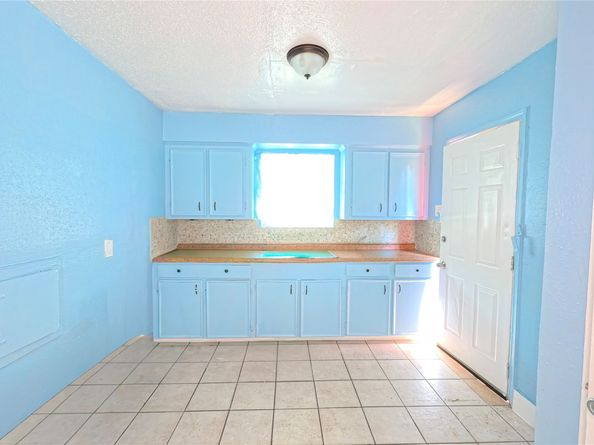 5127 Weaver Road, Houston TX 77016