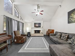 6122 Gallant Forest Drive, Houston TX 77088