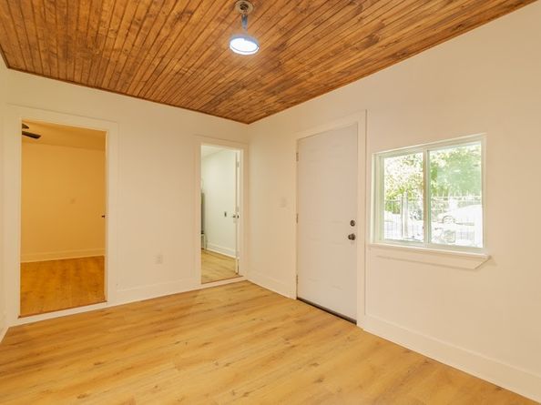 6802 Eastwood Street, Houston TX 77021