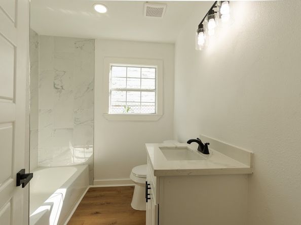 6802 Eastwood Street, Houston TX 77021