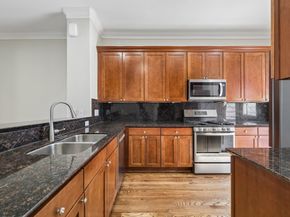 1046 W 23rd Street C, Houston TX 77008