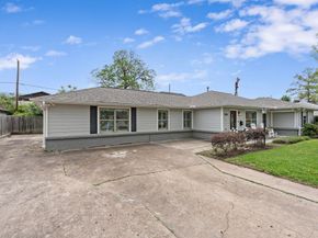 1506 Freedonia Drive, Houston TX 77055