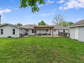 1506 Freedonia Drive, Houston TX 77055