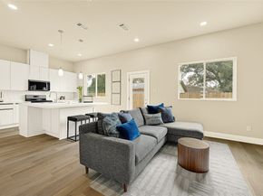 708 Savonna, Houston TX 77076