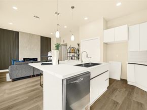 708 Savonna, Houston TX 77076
