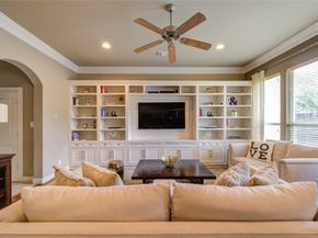 1110 Sherwood Trail, Houston TX 77043