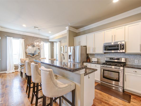 1110 Sherwood Trail, Houston TX 77043