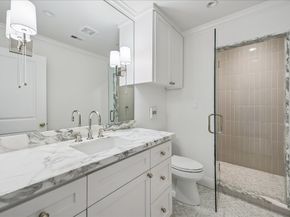 2056 Swift Boulevard, Houston TX 77030