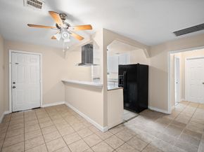 623 S 1st Street, Conroe TX 77301