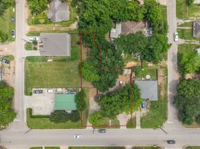 623 S 1st Street, Conroe TX 77301