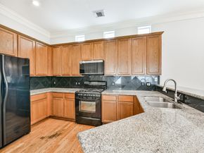 5723 Kansas Street, Houston TX 77007