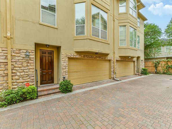 5723 Kansas Street, Houston TX 77007