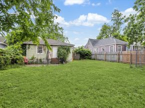 1206 Shearn Street, Houston TX 77007