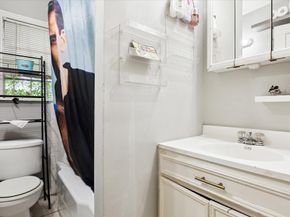 1206 Shearn Street, Houston TX 77007