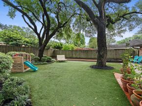 5350 Dumfries Drive, Houston TX 77096