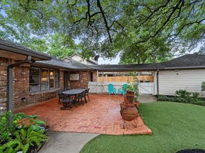 5350 Dumfries Drive, Houston TX 77096
