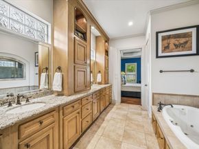 70 Shadow Creek Ridge Drive, Spring TX 77389