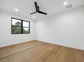 1527 Thornton Road, Houston TX 77018