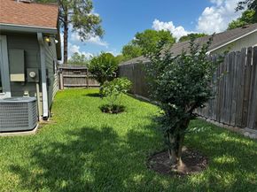 10119 Towne Mist Drive, Sugar Land TX 77498