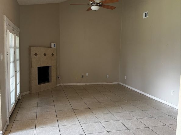 10119 Towne Mist Drive, Sugar Land TX 77498