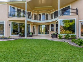14 Lake Mist Court, Sugar Land TX 77479