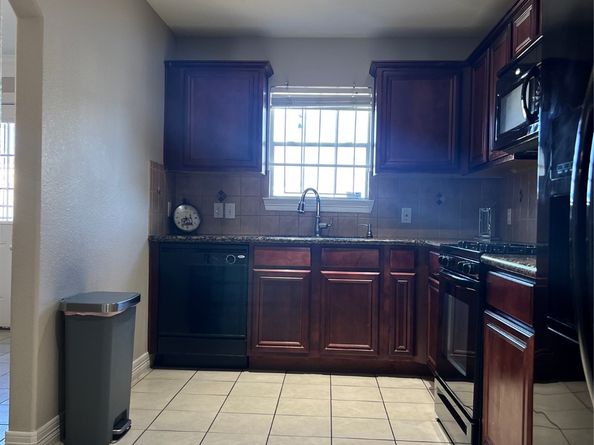 10902 Seneca Street, Houston TX 77016