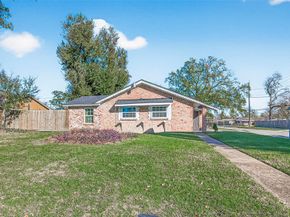 10502 Hollyglen Drive, Houston TX 77016