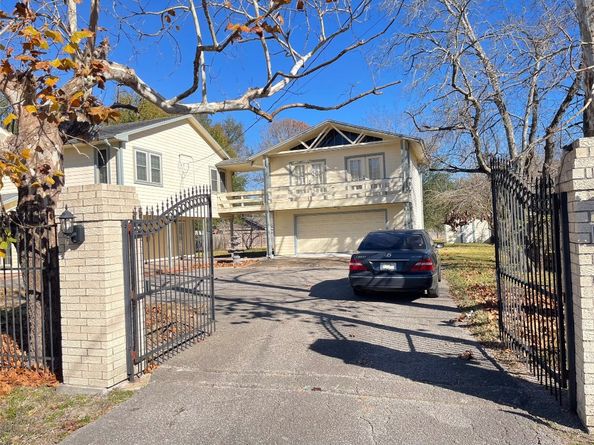 2232 Hoskins Drive, Houston TX 77080