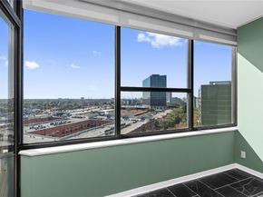15 Greenway Plaza 11A, Houston TX 77046