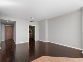 15 Greenway Plaza 11A, Houston TX 77046