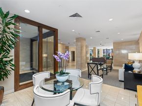 15 Greenway Plaza 11A, Houston TX 77046