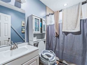 221 Calloway Street, Houston TX 77029