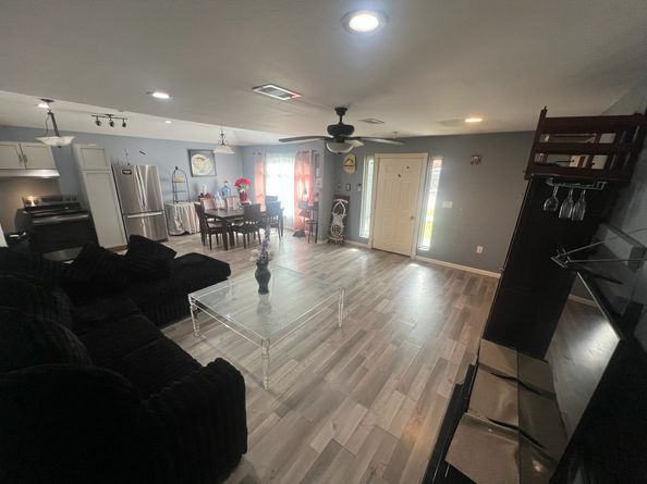 221 Calloway Street, Houston TX 77029