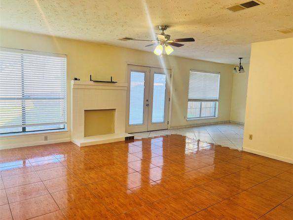 5035 E Pagewick Drive, Houston TX 77041