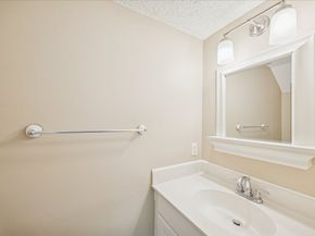 3623 Wakeforest Street, Houston TX 77098