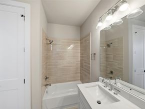 3420 Elser Street, Houston TX 77009