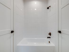 411 W DREW Street, Houston TX 77006