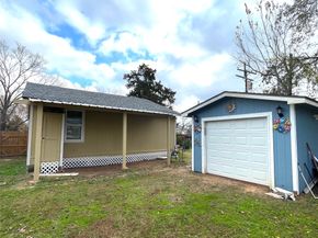 520 Avenue E, Conroe TX 77301