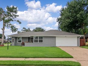 2102 Lazybrook Drive, Houston TX 77008