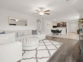 6214 El Topacio Dr, Houston TX 77048