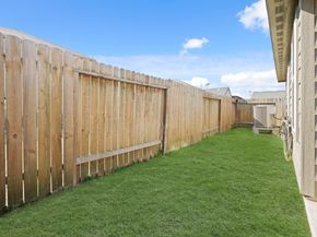 6214 El Topacio Dr, Houston TX 77048