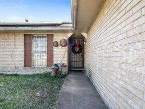 7726 Boggess Road, Houston TX 77016