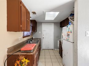 7726 Boggess Road, Houston TX 77016